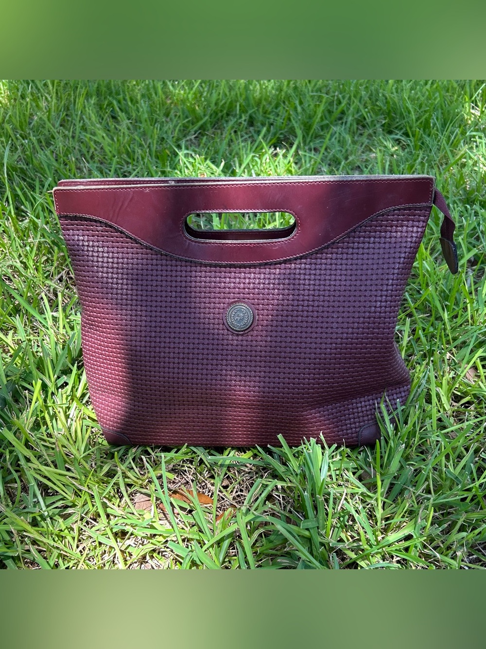 Vintage JOHN
ROMAIN Leather Bag Satchel
Handbag Crossbody USA
OXBLOOD